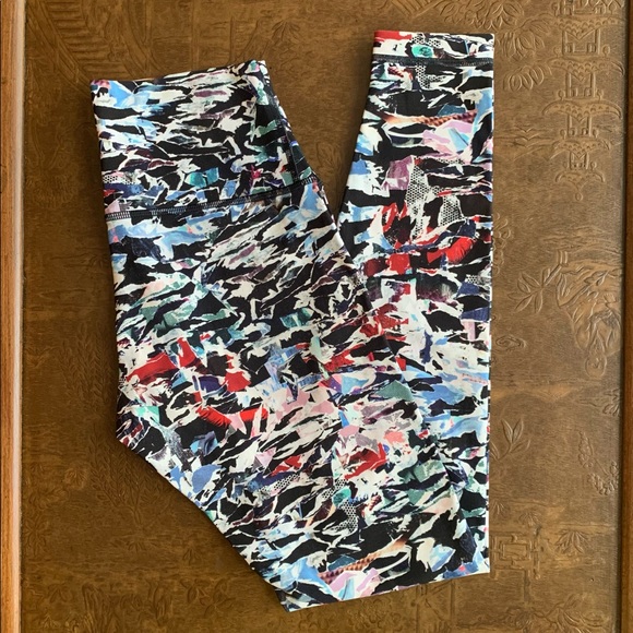 Lululemon Wunder Under Hi-Rise Tight Full On Luxtreme size 6 - Picture 6 of 7